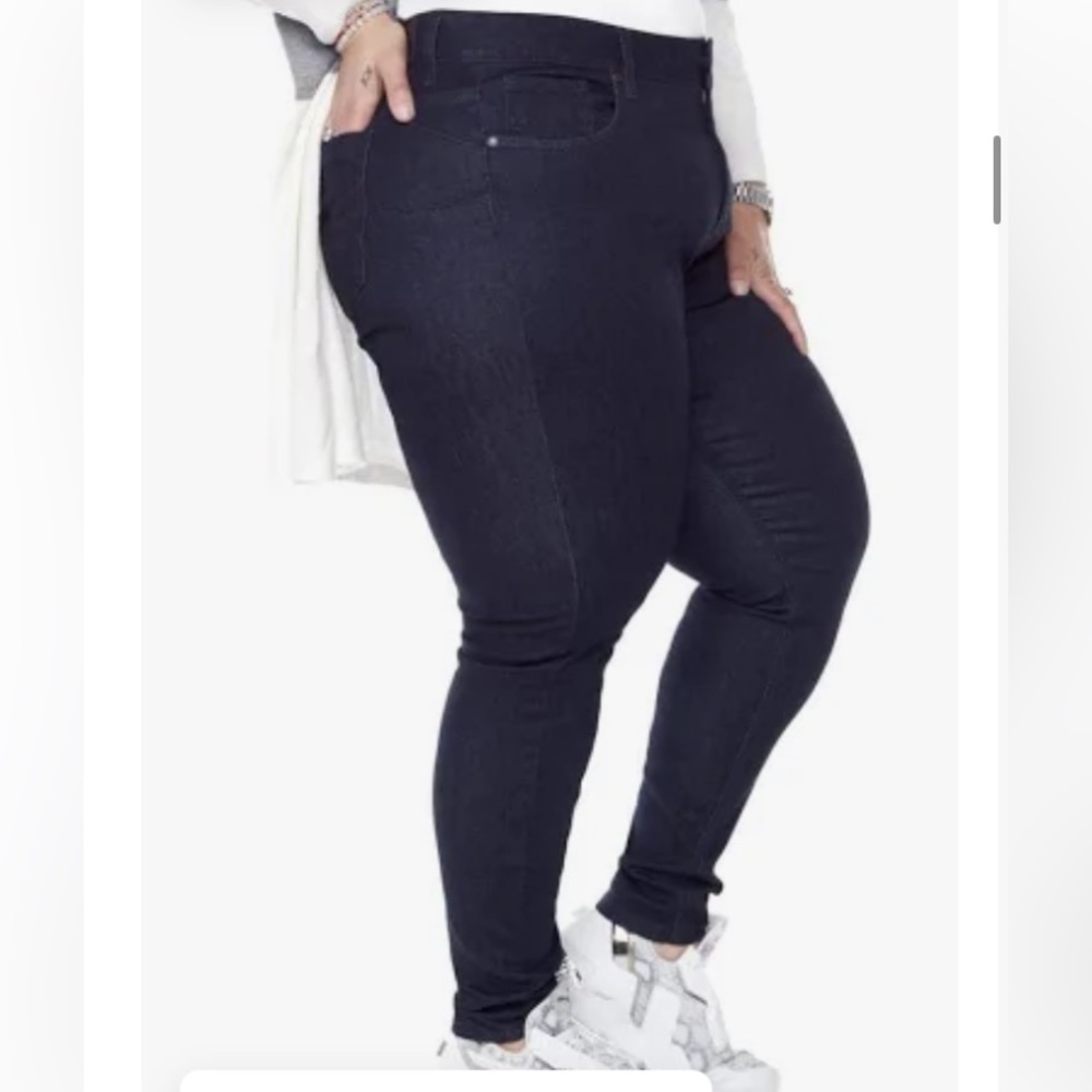 🔥10 for $100🔥 Frankie & Stella Women's Dark Blue skinny Jeans size 18W NWT